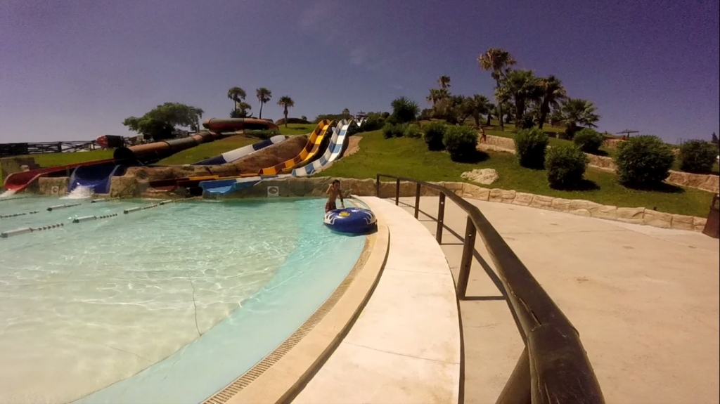 Village Camps International Summer Camp Chiclana, Spain 2017-07-28 https://www.villagecamps.com/journals_admin/images/1841-2199-aquapark 2 (5).jpg